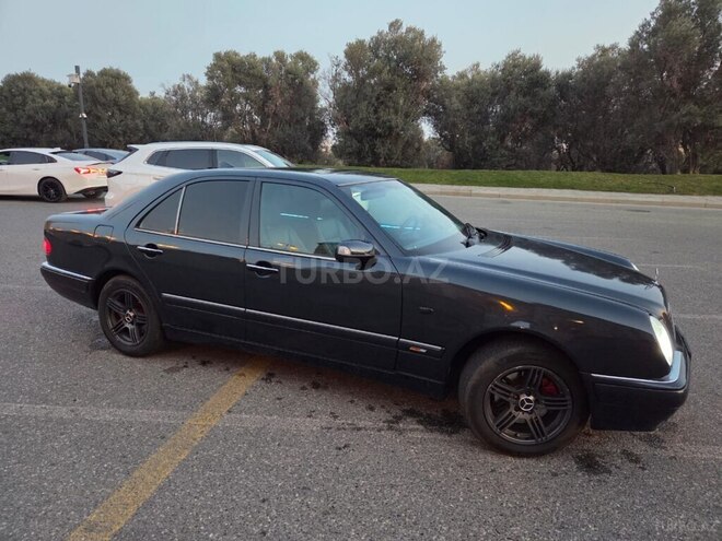 Mercedes E 240 1997, 262,000 km - 2.4 l - Bakı