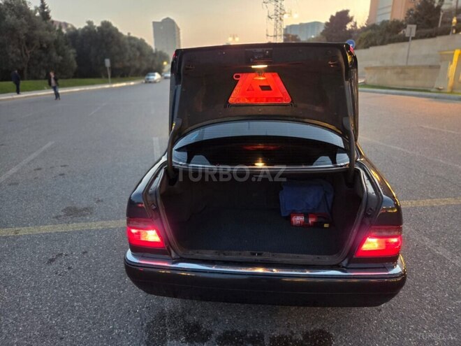 Mercedes E 240 1997, 262,000 km - 2.4 l - Bakı