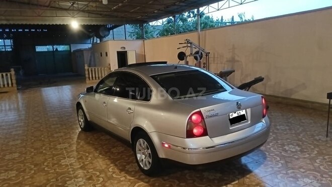 Volkswagen Passat 2003, 232,000 km - 1.8 l - Şirvan