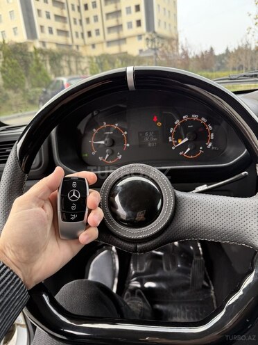 LADA (VAZ) Niva 2024, 13,215 km - 1.7 л - Bakı