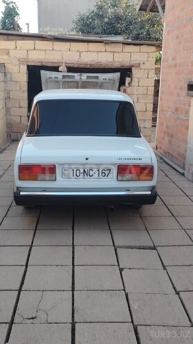 LADA (VAZ) 2107 2004, 72,000 km - 1.6 l - Salyan