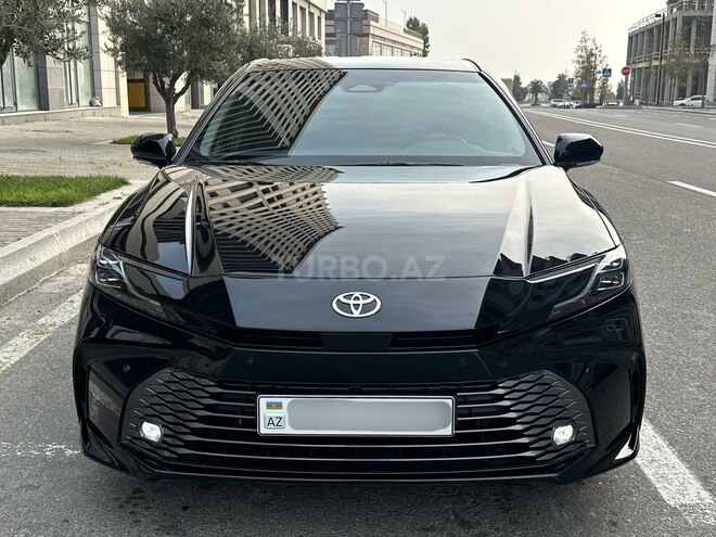 Toyota Camry 2025, 8,200 km - 2.5 l - Bakı