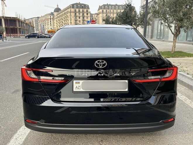 Toyota Camry 2025, 8,200 km - 2.5 l - Bakı