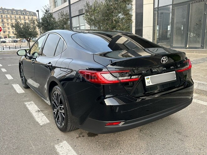 Toyota Camry 2025, 8,200 km - 2.5 l - Bakı