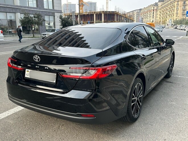 Toyota Camry 2025, 8,200 km - 2.5 l - Bakı