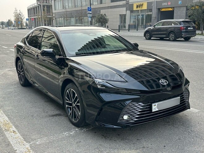 Toyota Camry 2025, 8,200 km - 2.5 l - Bakı