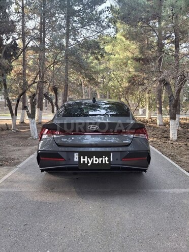 Hyundai Elantra-2
