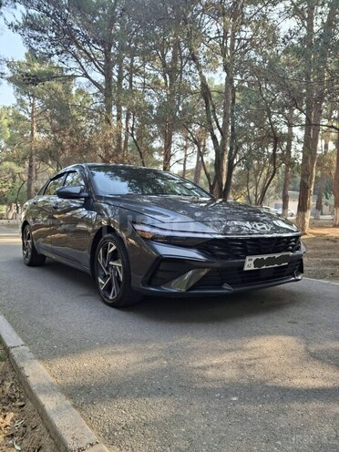 Hyundai Elantra-5