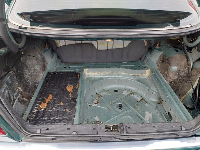 Mercedes E 220 1999, 523,524 km - 2.2 l - Ağcabədi