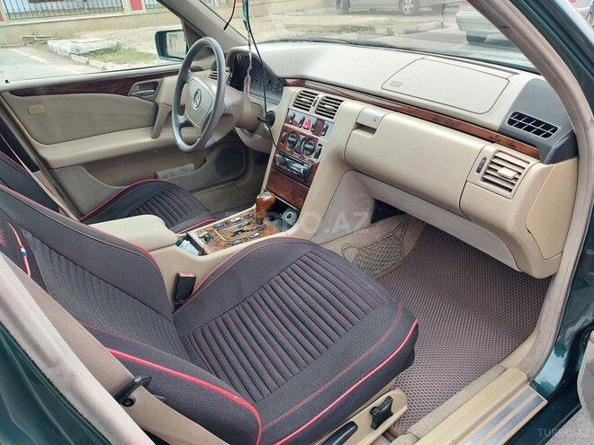 Mercedes E 220 1999, 523,524 km - 2.2 l - Ağcabədi