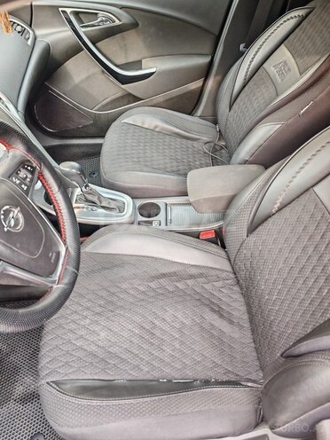 Opel Astra 2011, 215,000 km - 1.4 l - Bakı
