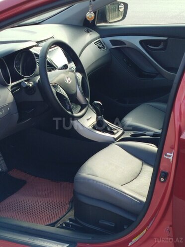 Hyundai Elantra 2015, 270,370 km - 2.0 l - Bakı