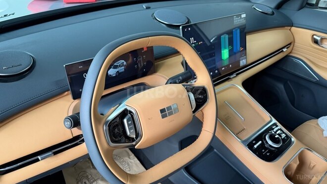 Geely Galaxy Starship 7-9