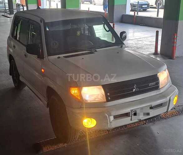 Mitsubishi Pajero io 2000, 286,000 km - 1.8 л - Bakı