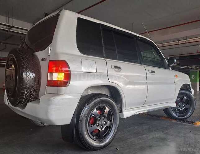 Mitsubishi Pajero io 2000, 286,000 km - 1.8 л - Bakı