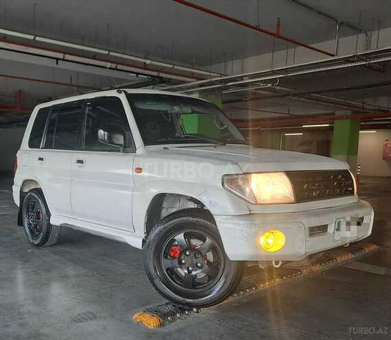 Mitsubishi Pajero io 2000, 286,000 km - 1.8 л - Bakı