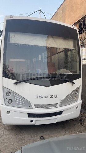 Isuzu Novo Ultra-1