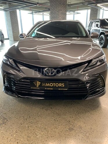 Toyota Camry-1