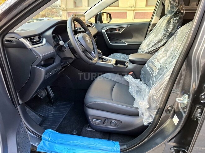 Toyota RAV4 2025, 3,800 km - 2.5 l - Bakı