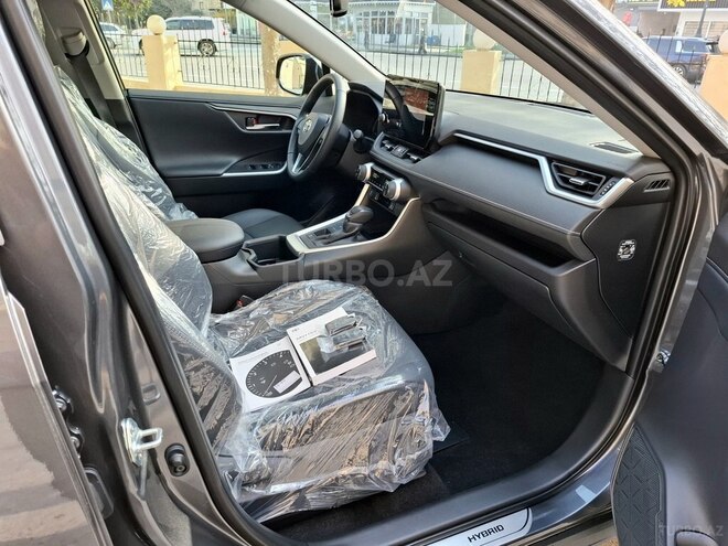 Toyota RAV4 2025, 3,800 km - 2.5 l - Bakı