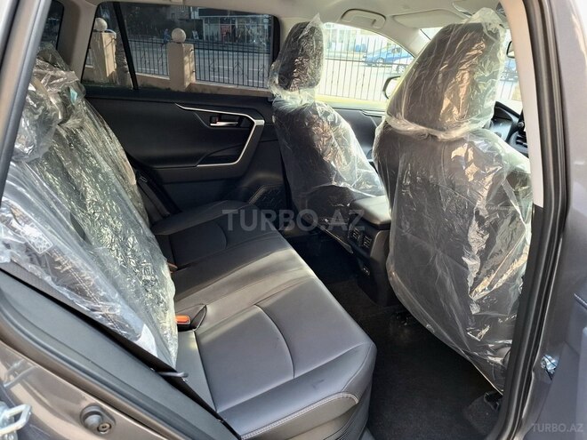 Toyota RAV4 2025, 3,800 km - 2.5 l - Bakı