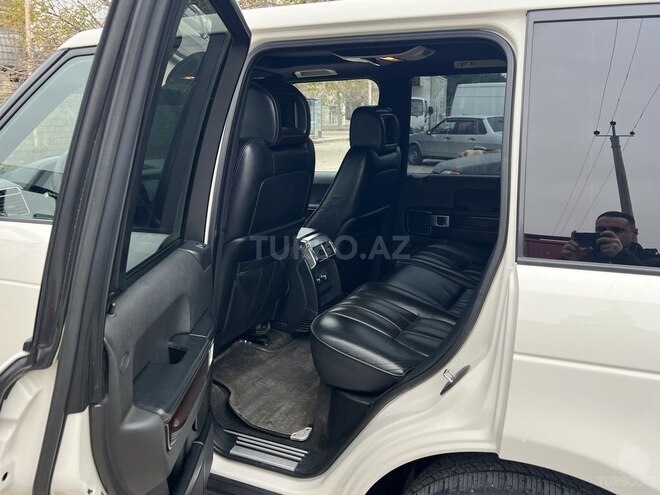 Land Rover Range Rover 2008, 27,000 km - 4.2 l - Xudat