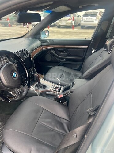 BMW 528 1999, 200,800 km - 2.8 l - Bakı