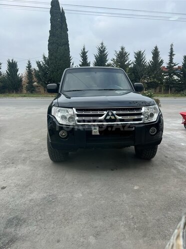 Mitsubishi Pajero 2009, 344,000 km - 3.2 l - Şabran
