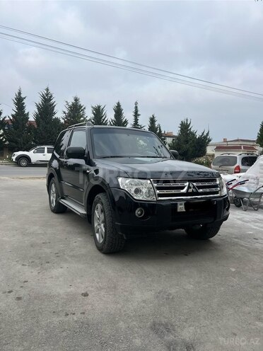 Mitsubishi Pajero 2009, 344,000 km - 3.2 l - Şabran