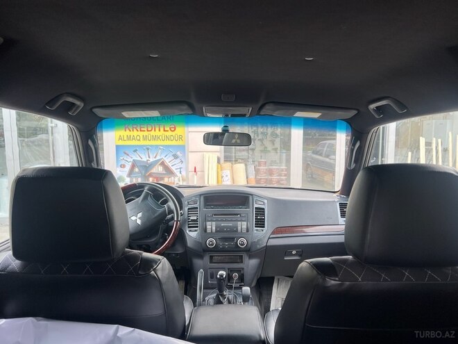 Mitsubishi Pajero 2009, 344,000 km - 3.2 l - Şabran