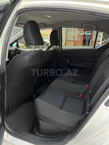 Toyota Aqua 2015, 274,000 km - 1.5 l - Bakı