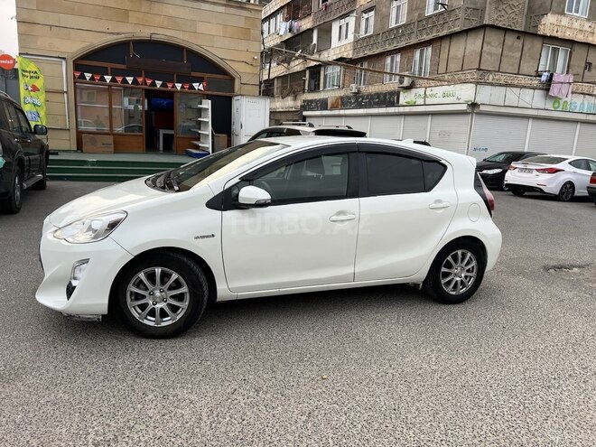 Toyota Aqua 2015, 274,000 km - 1.5 l - Bakı