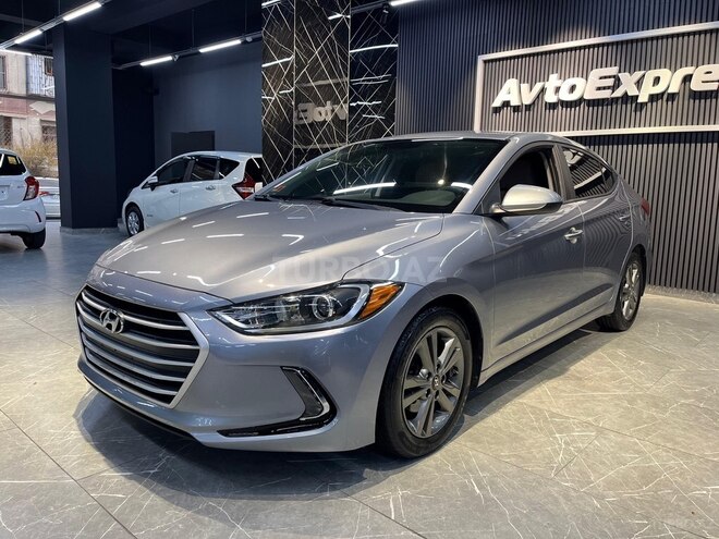 Hyundai Elantra-9