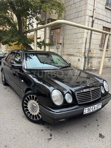 Mercedes E 230 1997, 141,000 km - 2.3 l - Bakı