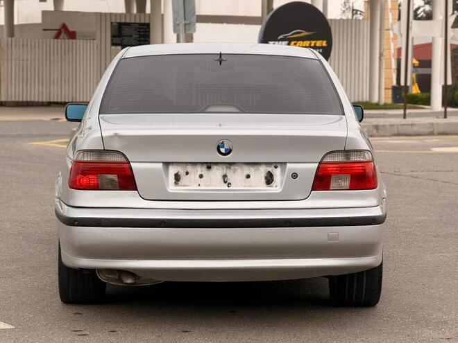 BMW 523 1998, 285,633 km - 2.5 l - Bakı