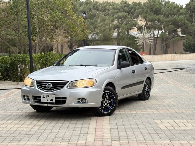Nissan Sunny 2010, 282,326 km - 1.6 l - Bakı
