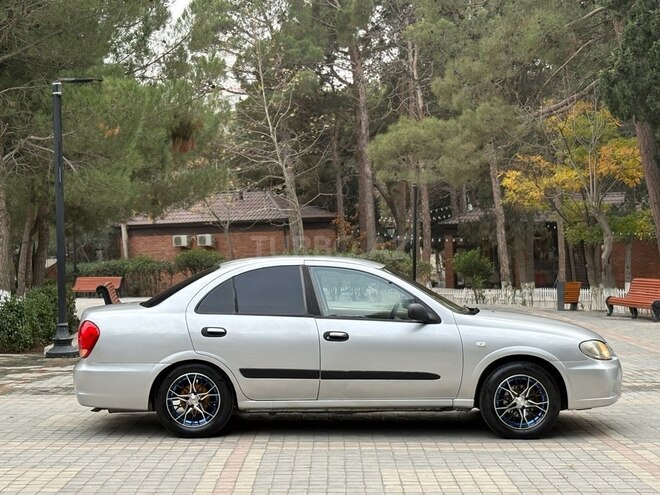 Nissan Sunny 2010, 282,326 km - 1.6 l - Bakı