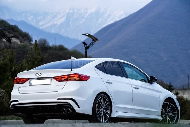 Hyundai Elantra 2018, 118,000 km - 1.6 л - Bakı