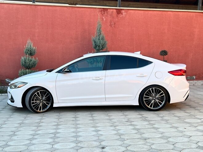 Hyundai Elantra 2018, 118,000 km - 1.6 л - Bakı