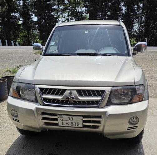 Mitsubishi Pajero 2003, 253,000 km - 3.0 l - Astara
