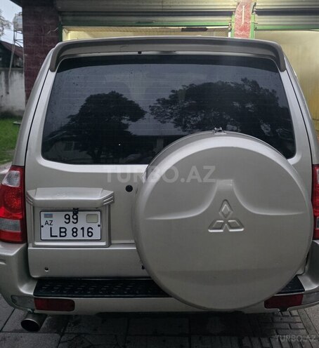 Mitsubishi Pajero 2003, 253,000 km - 3.0 l - Astara