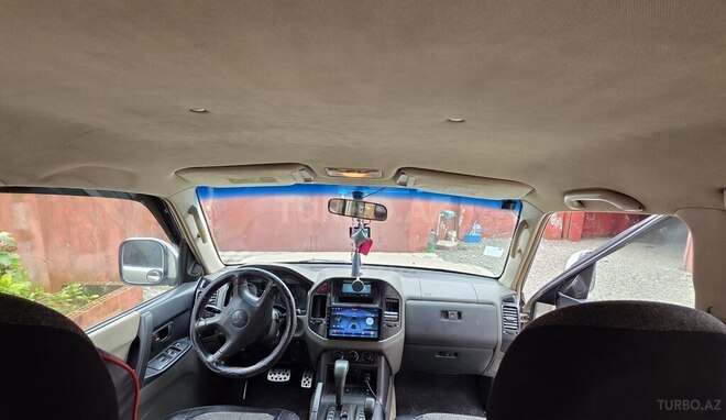 Mitsubishi Pajero 2003, 253,000 km - 3.0 l - Astara