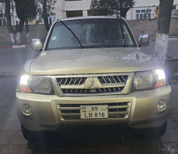 Mitsubishi Pajero 2003, 253,000 km - 3.0 l - Astara