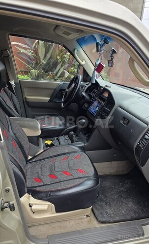 Mitsubishi Pajero 2003, 253,000 km - 3.0 l - Astara