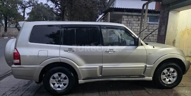 Mitsubishi Pajero 2003, 253,000 km - 3.0 l - Astara