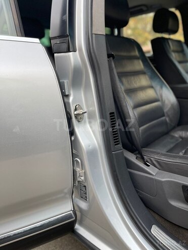 Volkswagen Touareg 2005, 275,596 km - 3.2 l - Bakı