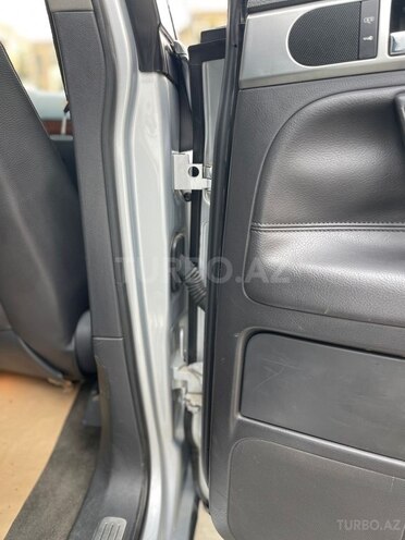 Volkswagen Touareg 2005, 275,596 km - 3.2 l - Bakı