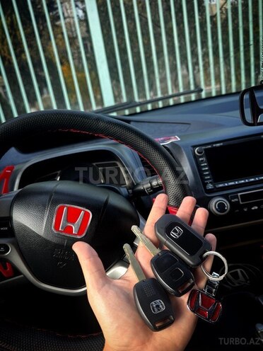 Honda Civic 2006, 256,000 km - 1.3 л - Bakı