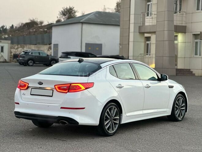 Kia K5-12