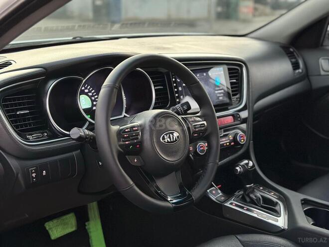 Kia K5-4